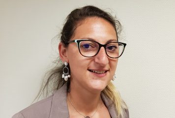 LAURA ESCARBASSIERE